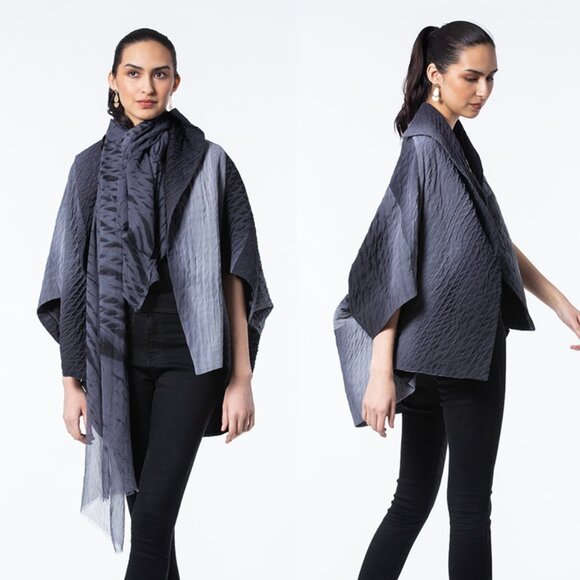 Kiss of the Wolf Rita Jacket Medium - Picture 3 of 8